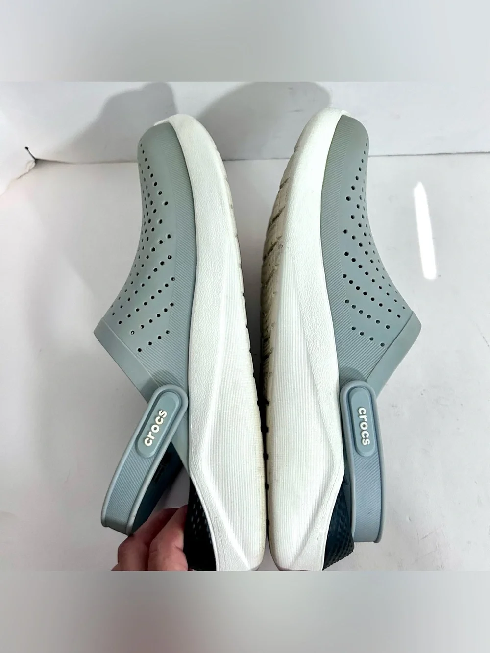 Crocs LifeRide Clogs Gray White 9M 11W